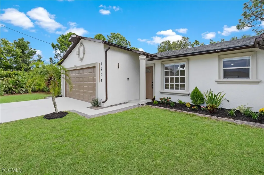 1204 Sunniland Boulevard Lehigh Acres FL 33971