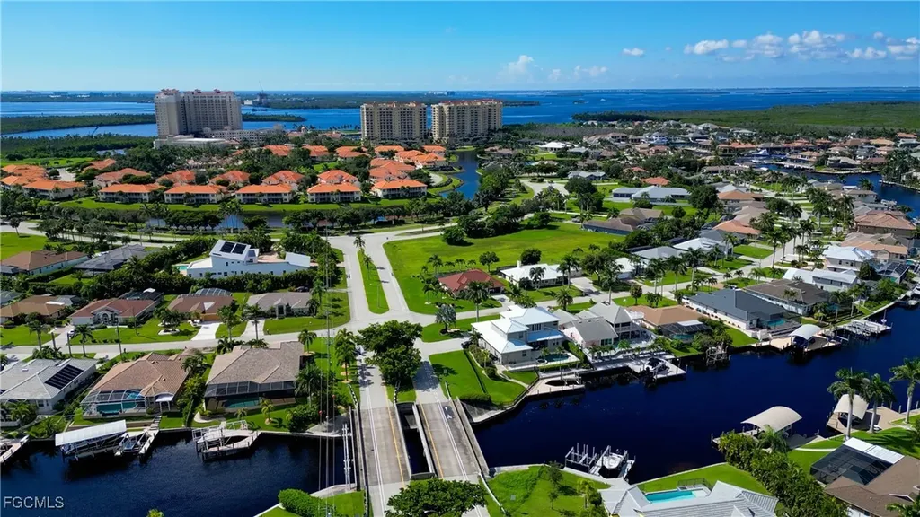 5515 SW 12th Avenue Cape Coral FL 33914