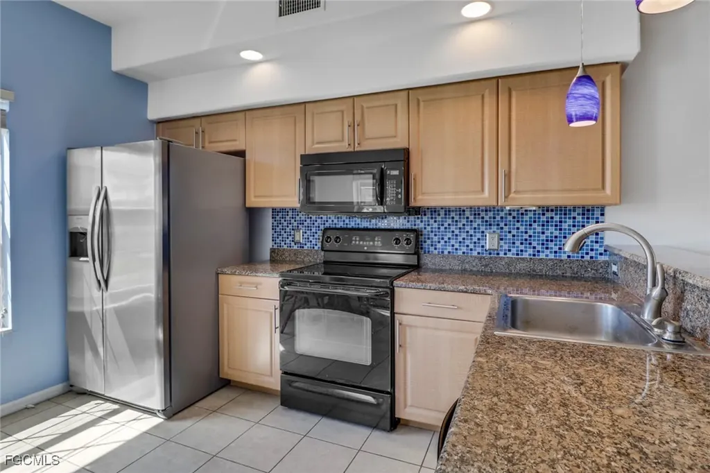 5003 SW 16th Place Cape Coral FL 33914