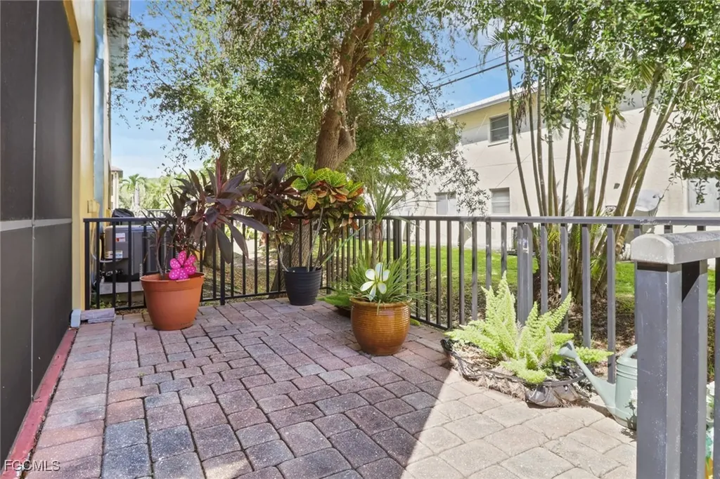 5003 SW 16th Place Cape Coral FL 33914