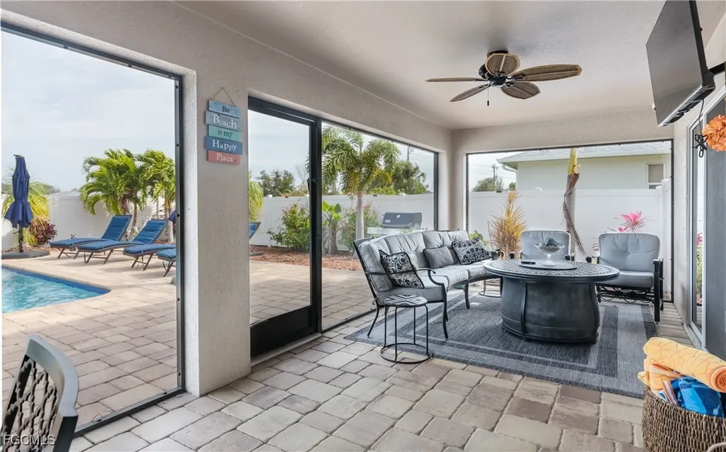 1013 SW 4th Place Cape Coral FL 33991