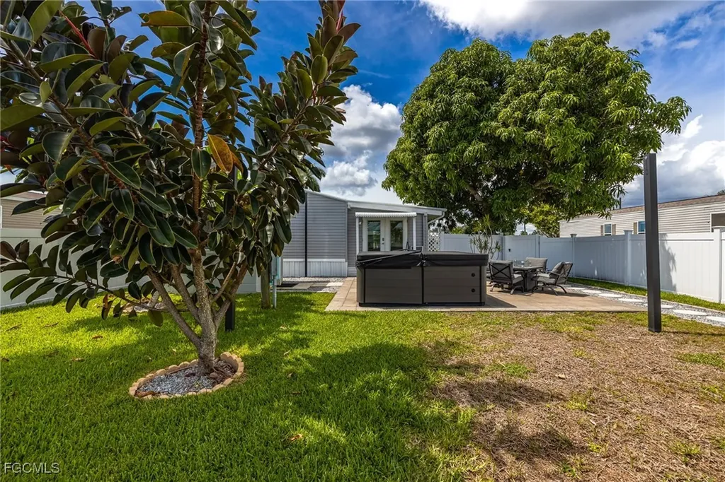 16151 Sunset Strip Fort Myers FL 33908