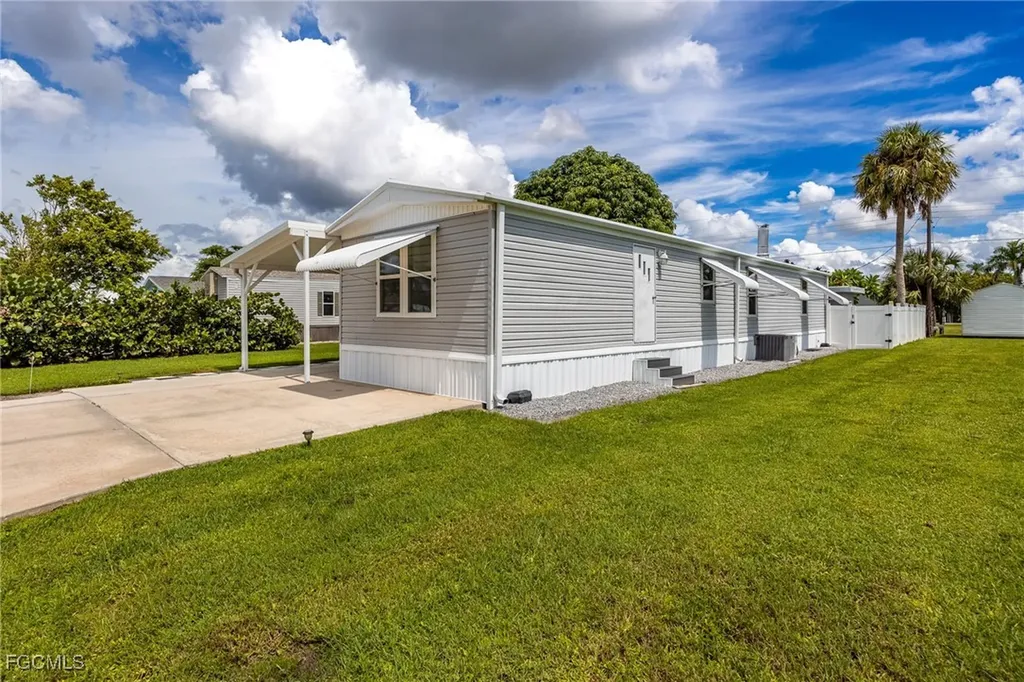 16151 Sunset Strip Fort Myers FL 33908