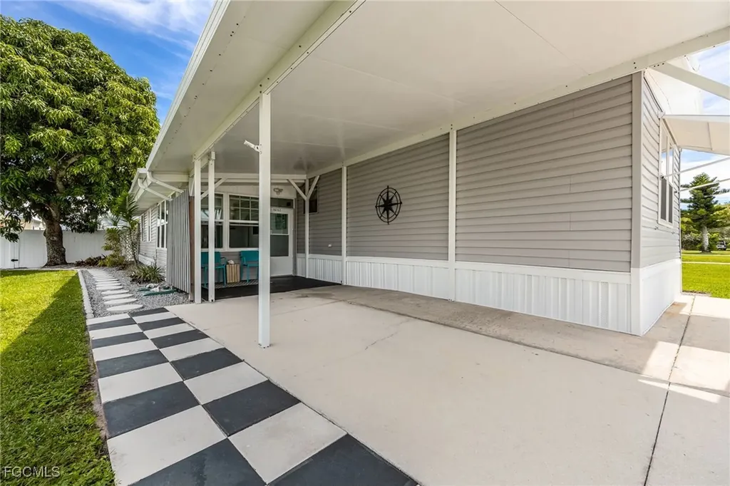 16151 Sunset Strip Fort Myers FL 33908