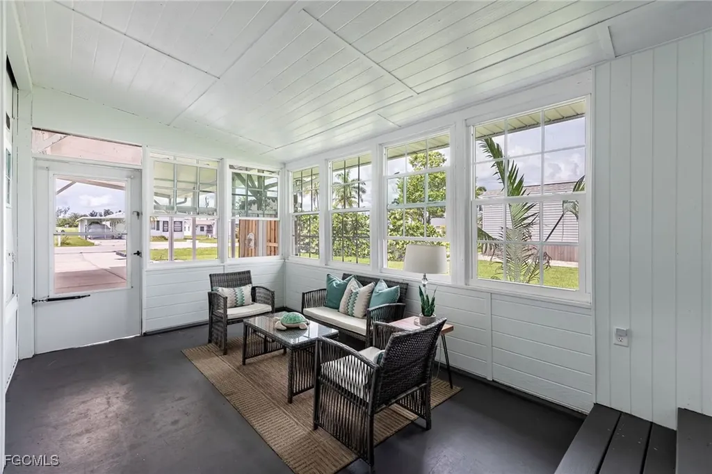 16151 Sunset Strip Fort Myers FL 33908