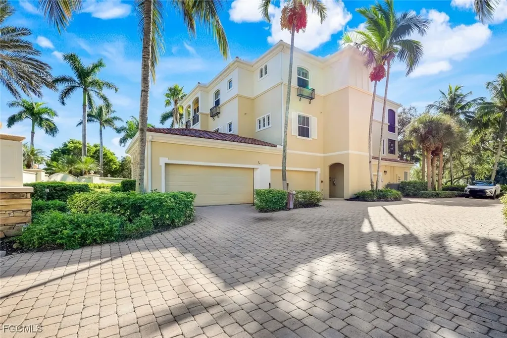 2626 Bolero Drive Naples FL 34109