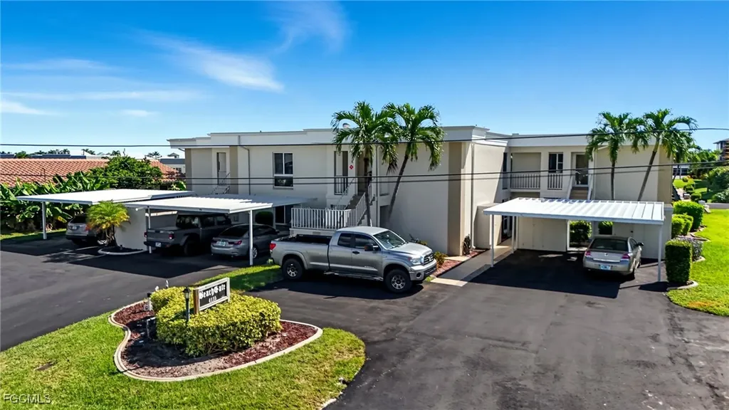 4115 SE 18th Place Cape Coral FL 33904
