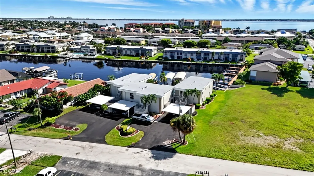 4115 SE 18th Place Cape Coral FL 33904