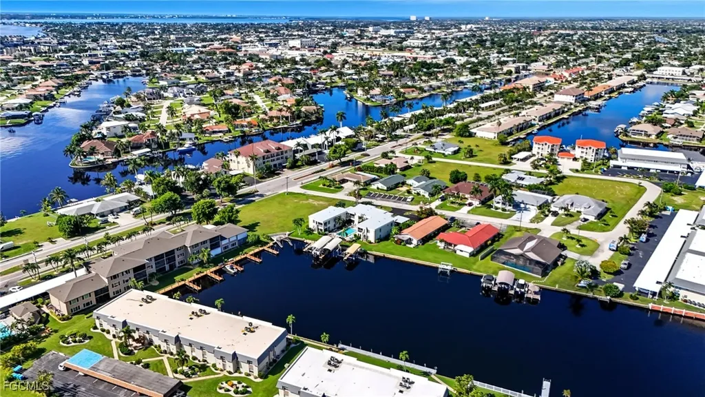 4115 SE 18th Place Cape Coral FL 33904