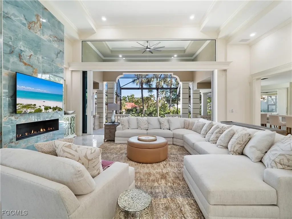 1266 Par View Drive Sanibel FL 33957