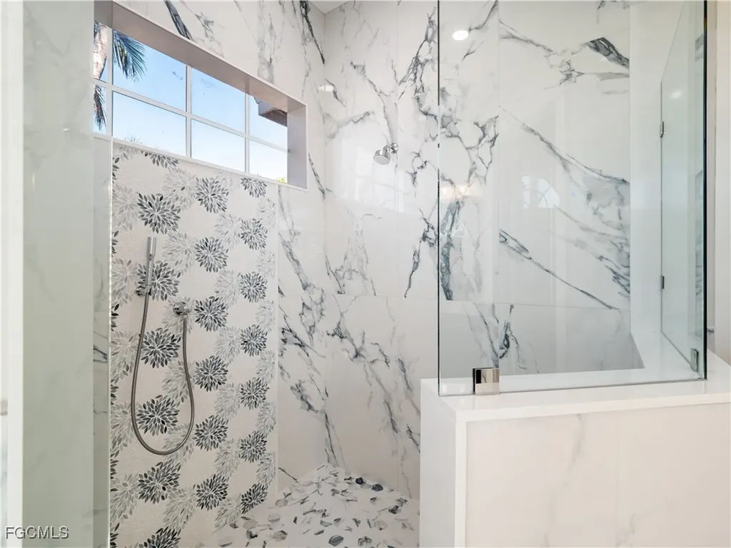 1266 Par View Drive Sanibel FL 33957