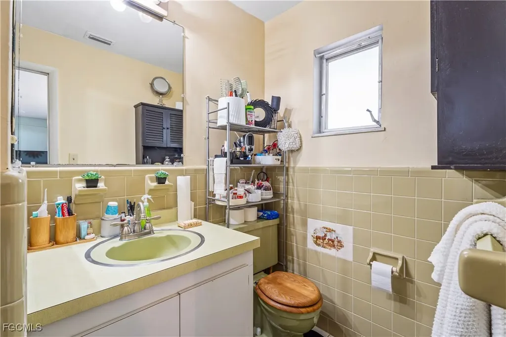 21900 Pearl Street Alva FL 33920