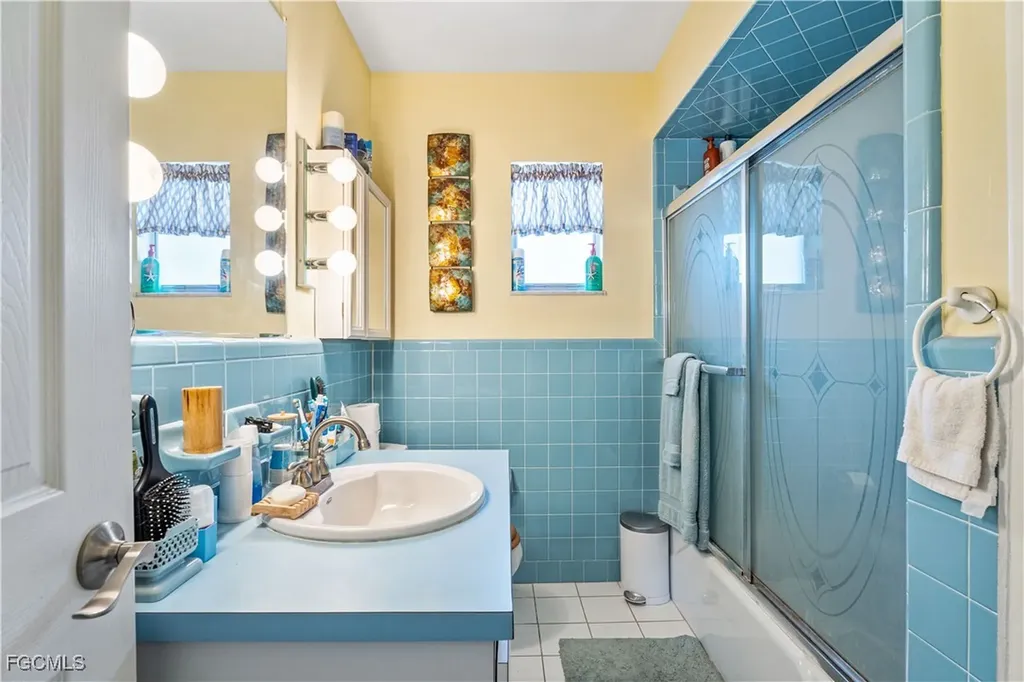 21900 Pearl Street Alva FL 33920