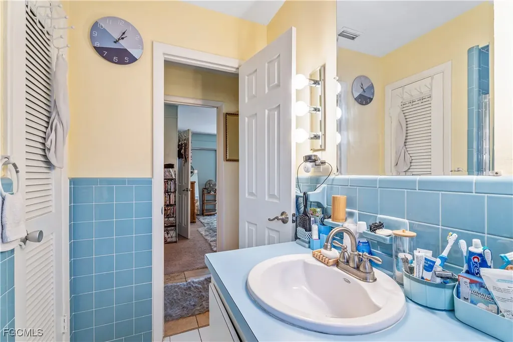 21900 Pearl Street Alva FL 33920