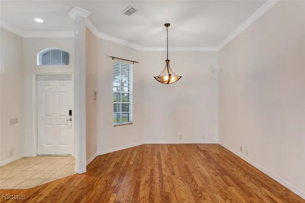 9141 Garden Pointe Fort Myers FL 33908