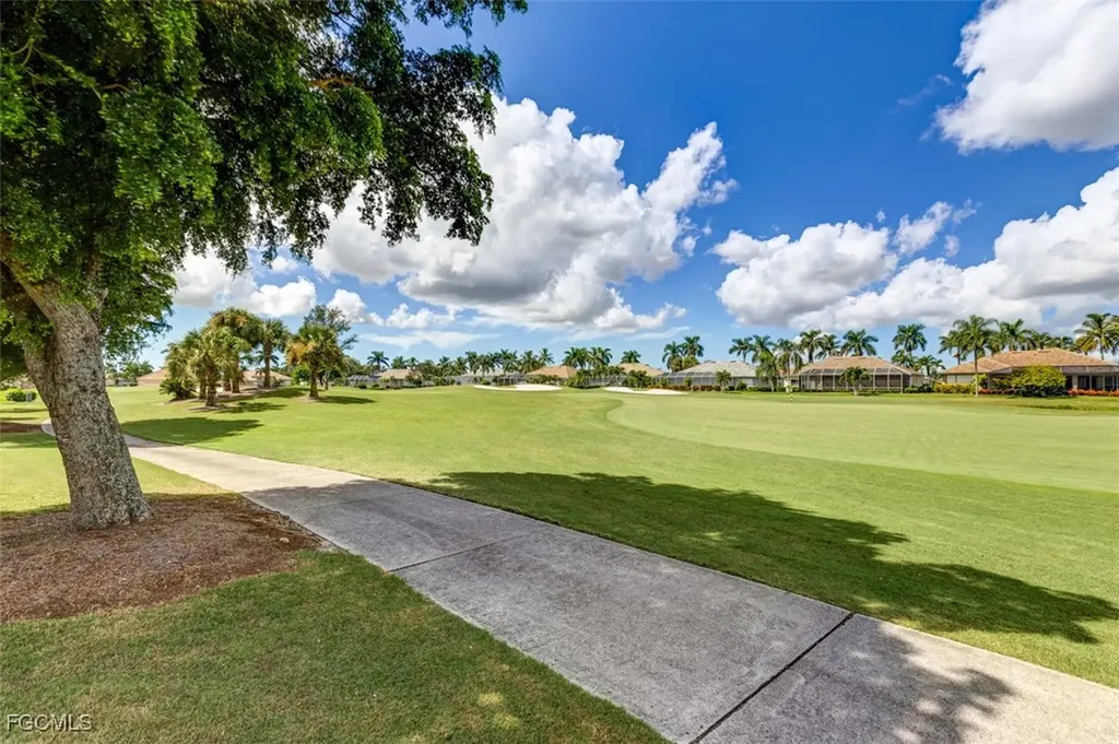 9141 Garden Pointe Fort Myers FL 33908