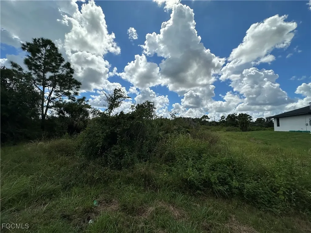 2905 55th Street W Lehigh Acres FL 33971