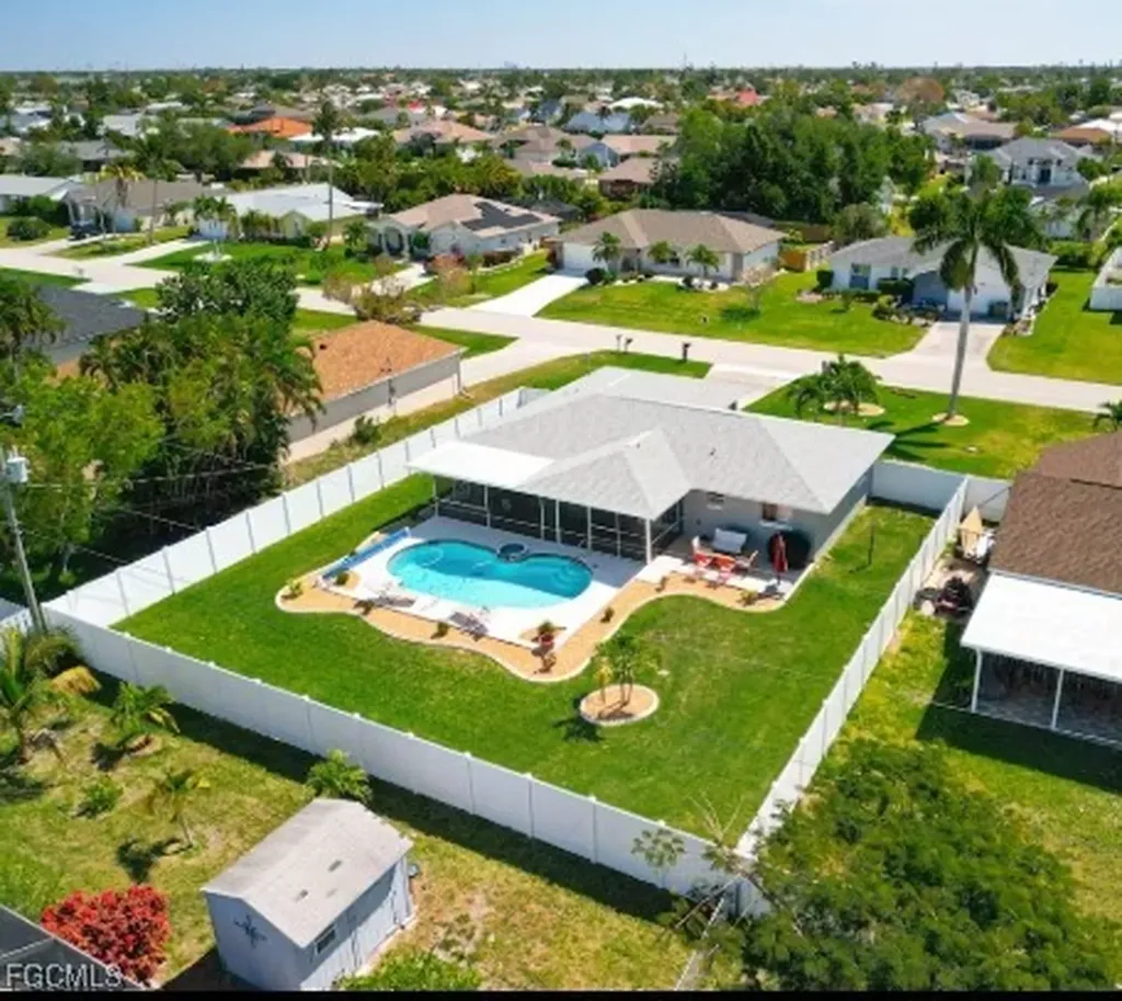 4502 SW 6th Avenue Cape Coral FL 33914