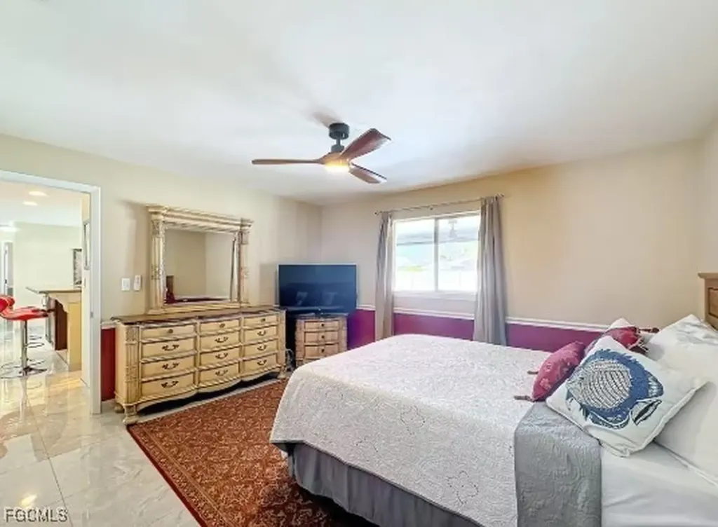 4502 SW 6th Avenue Cape Coral FL 33914