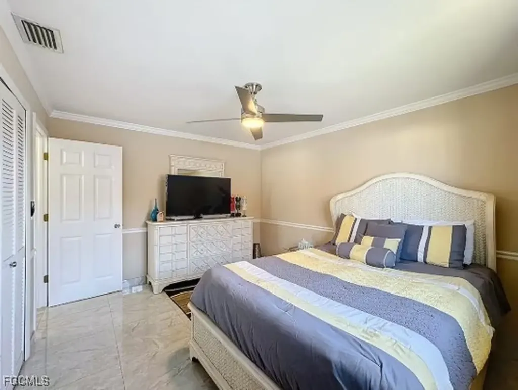 4502 SW 6th Avenue Cape Coral FL 33914