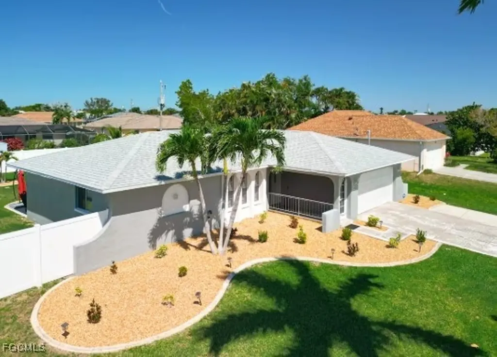 4502 SW 6th Avenue Cape Coral FL 33914