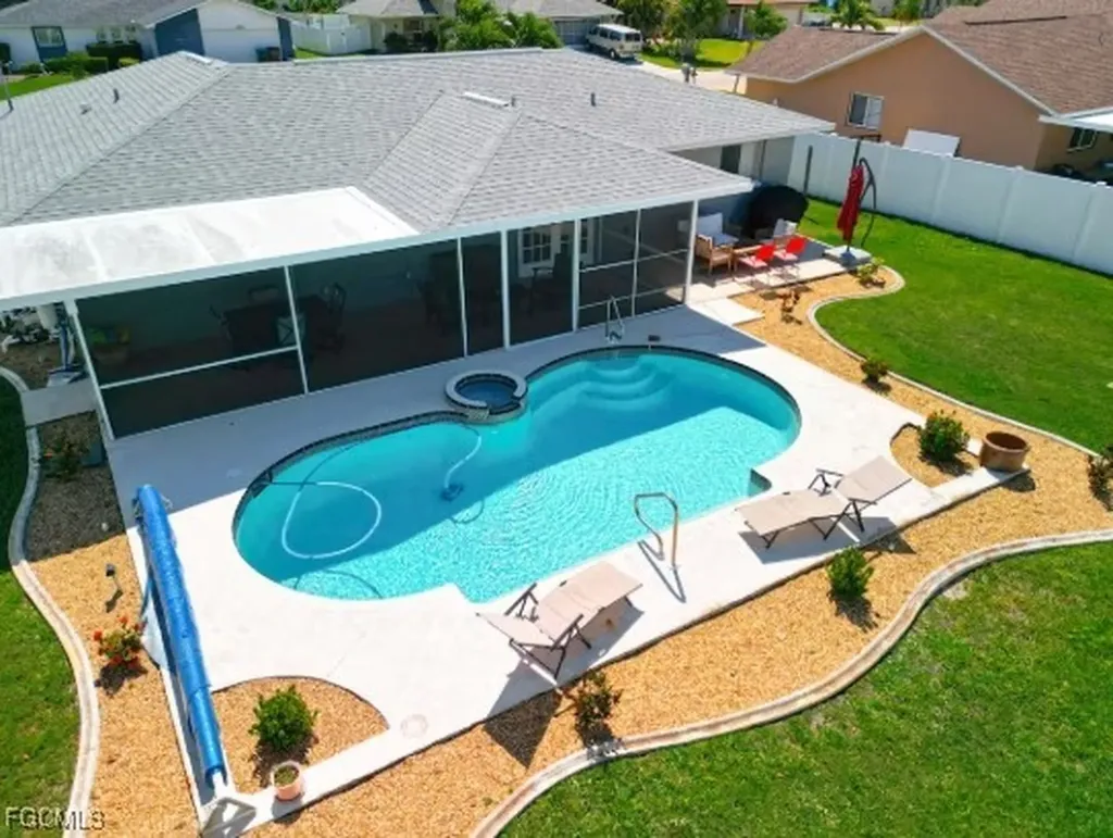 4502 SW 6th Avenue Cape Coral FL 33914