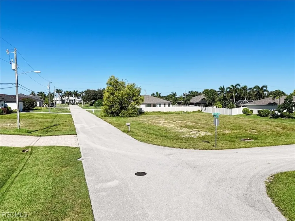 2540 SW 12th Avenue Cape Coral FL 33914