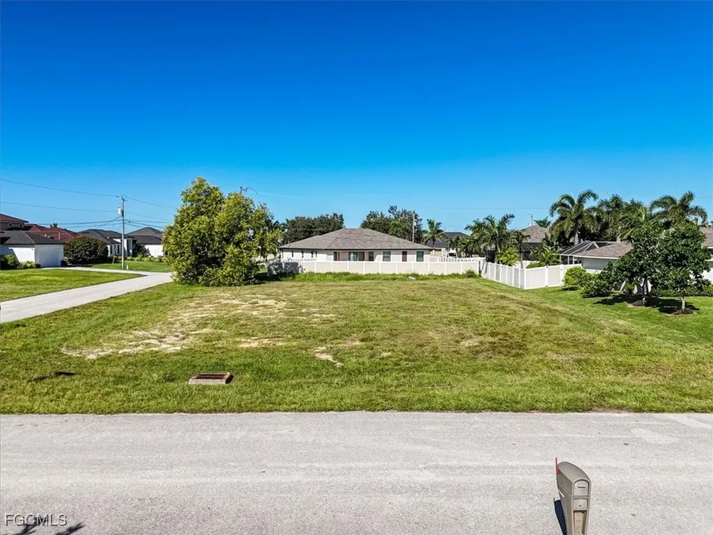 2540 SW 12th Avenue Cape Coral FL 33914
