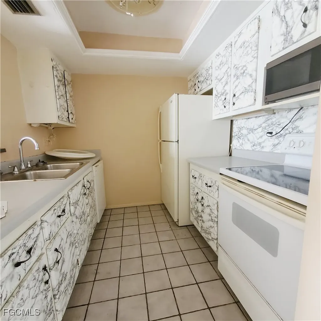 3704 Broadway Fort Myers FL 33901