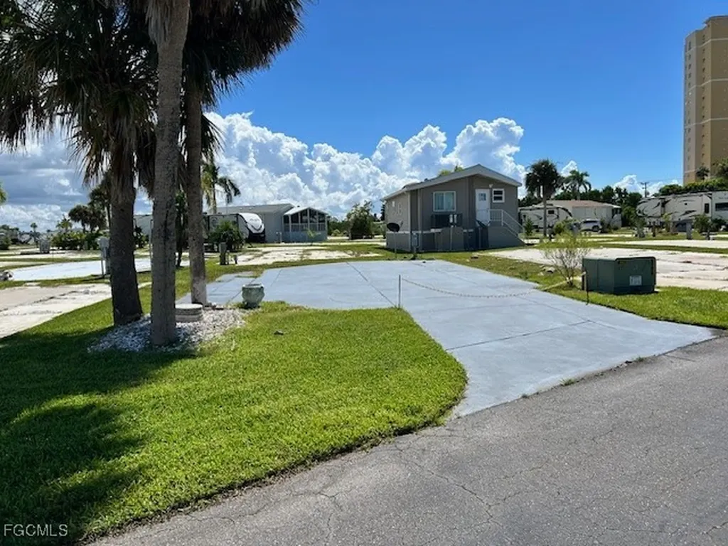 19681 Summerlin Road C-31 Fort Myers FL 33908