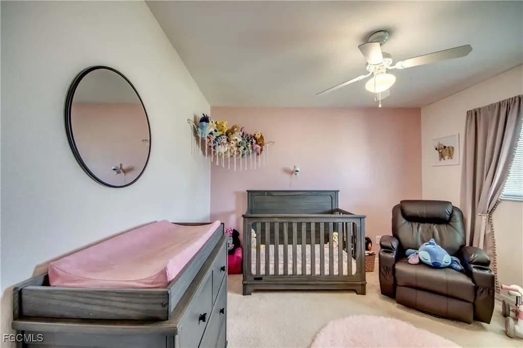 702 SW 11th Avenue Cape Coral FL 33991