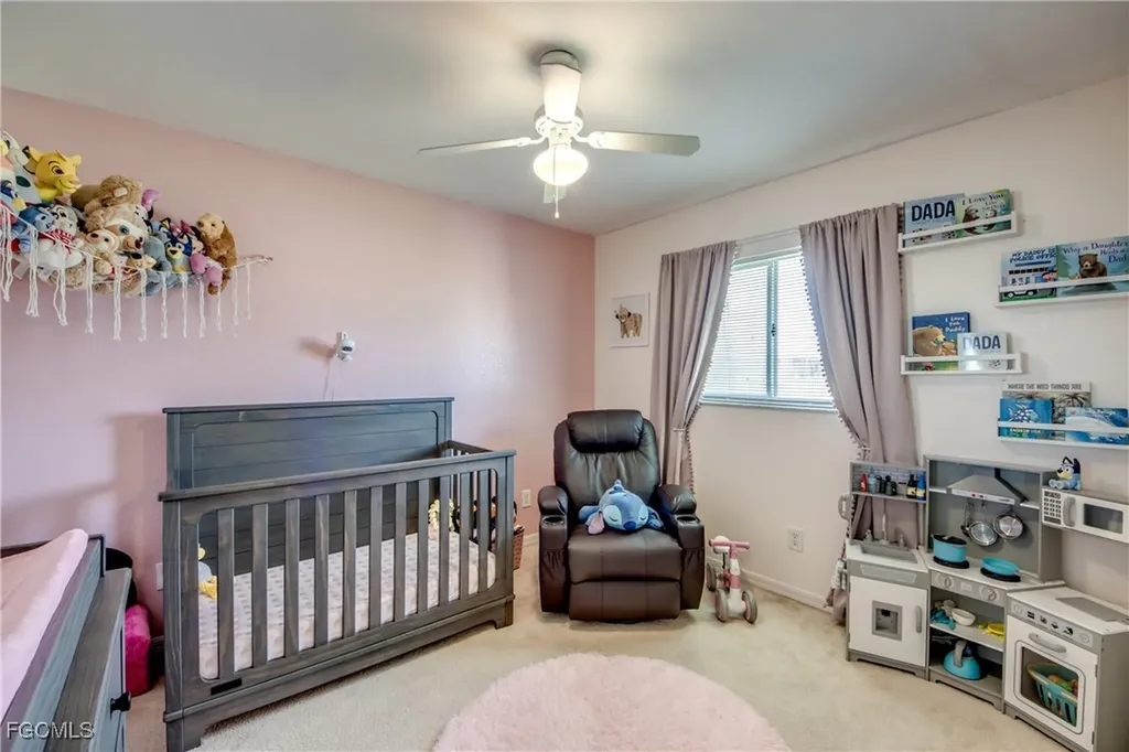 702 SW 11th Avenue Cape Coral FL 33991