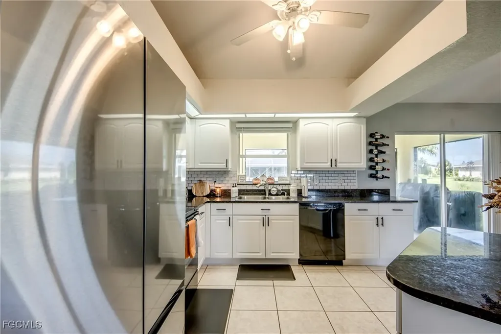 702 SW 11th Avenue Cape Coral FL 33991