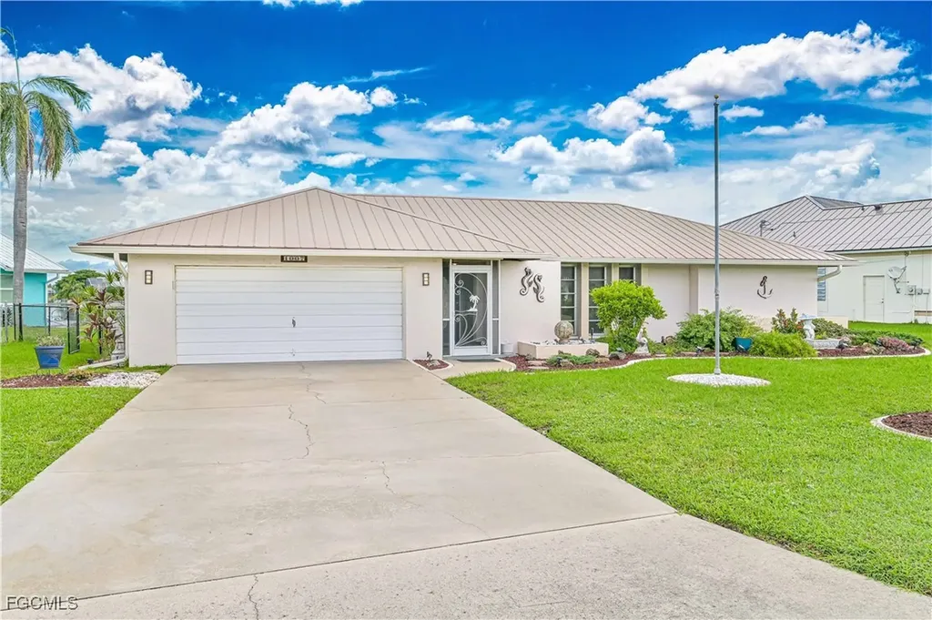 1007 SE 3rd Street Cape Coral FL 33990