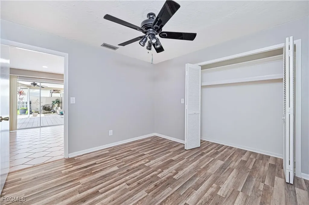 1007 SE 3rd Street Cape Coral FL 33990