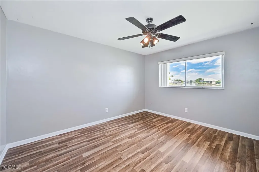 1007 SE 3rd Street Cape Coral FL 33990
