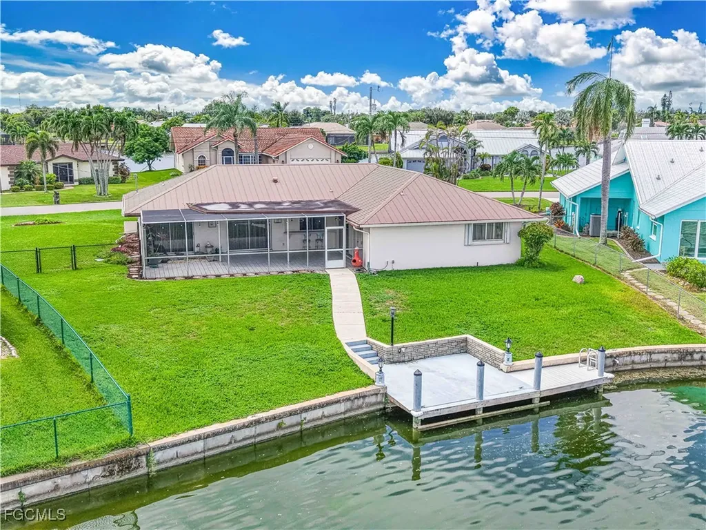 1007 SE 3rd Street Cape Coral FL 33990