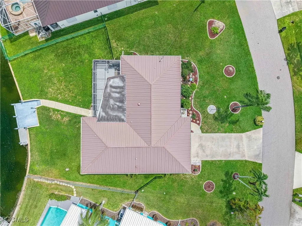 1007 SE 3rd Street Cape Coral FL 33990