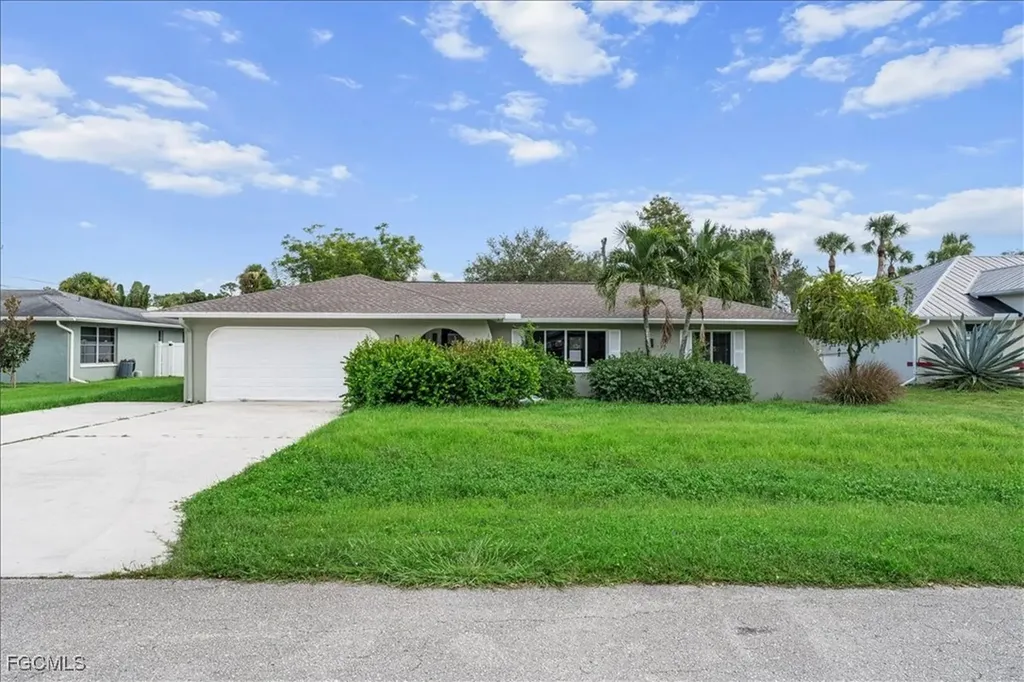 17042 Wayzata Court North Fort Myers FL 33917
