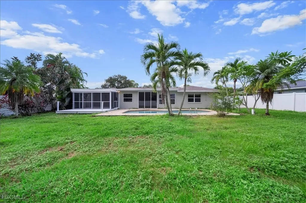 17042 Wayzata Court North Fort Myers FL 33917