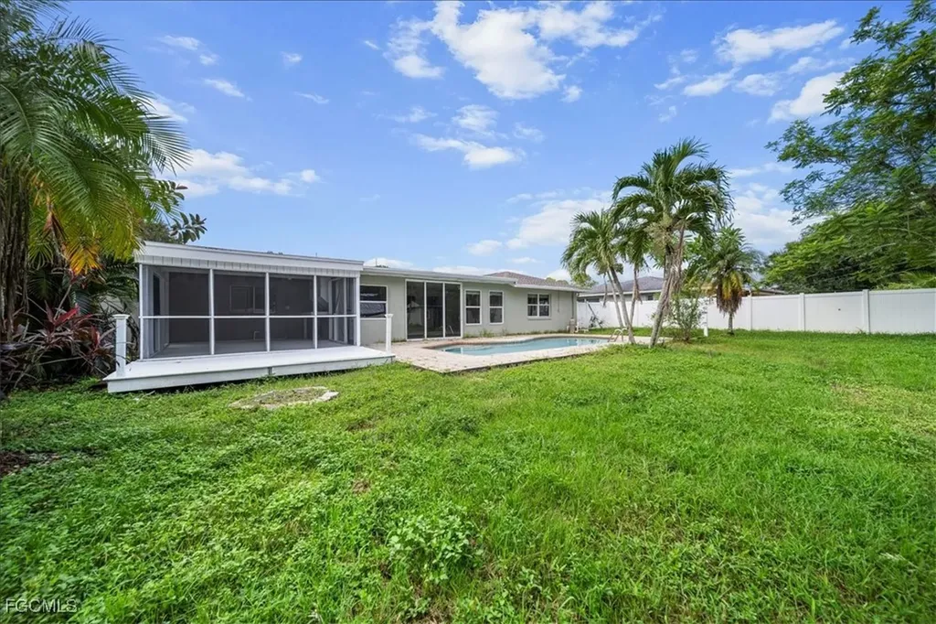 17042 Wayzata Court North Fort Myers FL 33917