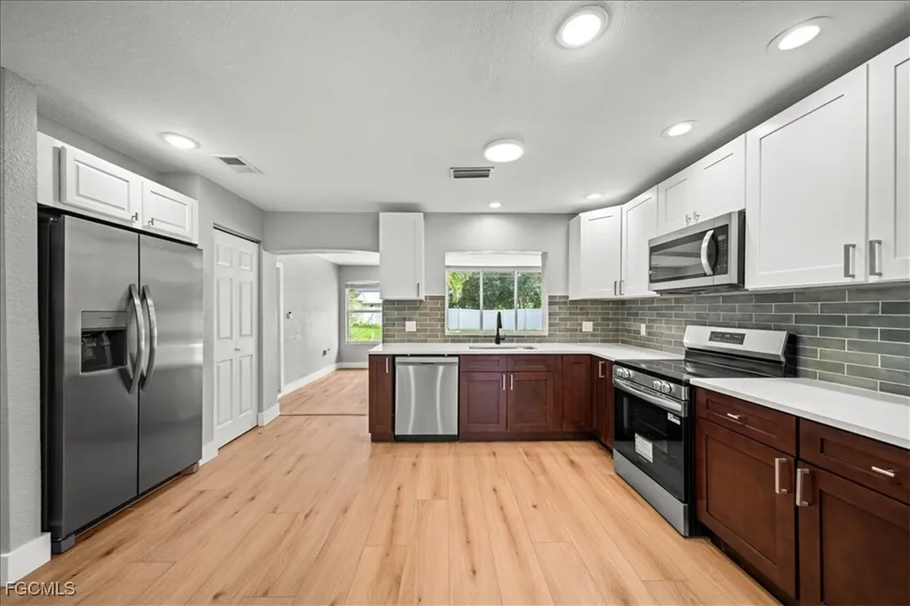 17042 Wayzata Court North Fort Myers FL 33917