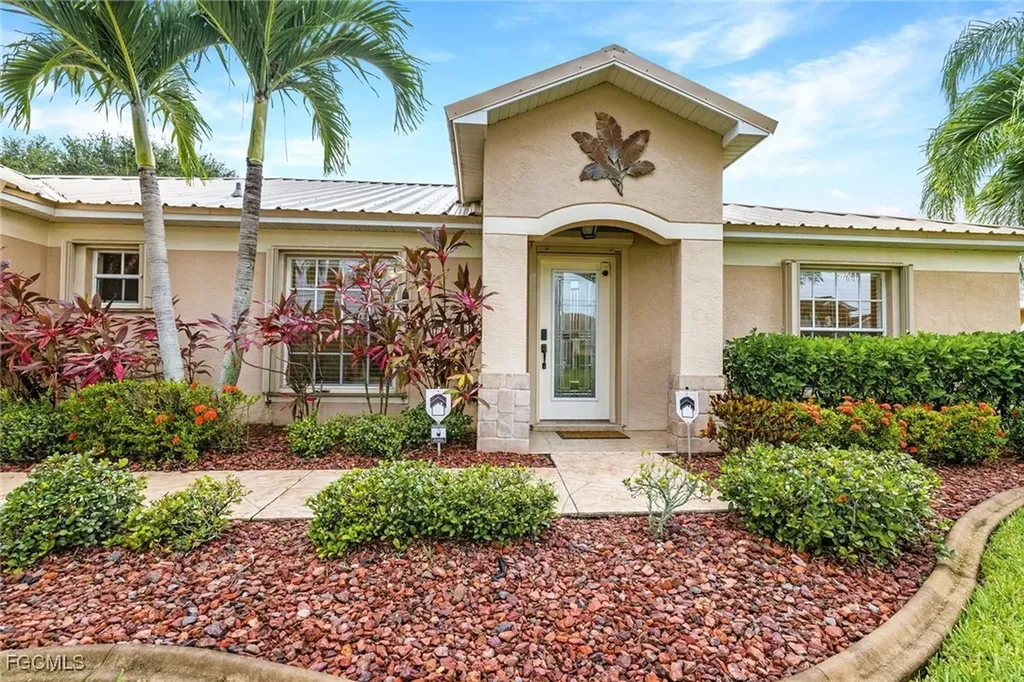 4534 SW 5th Place Cape Coral FL 33914