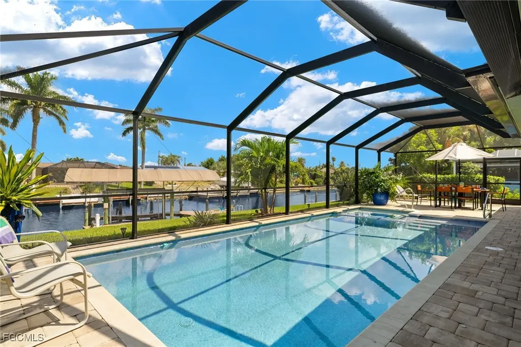 3021 SE 17th Avenue Cape Coral FL 33904
