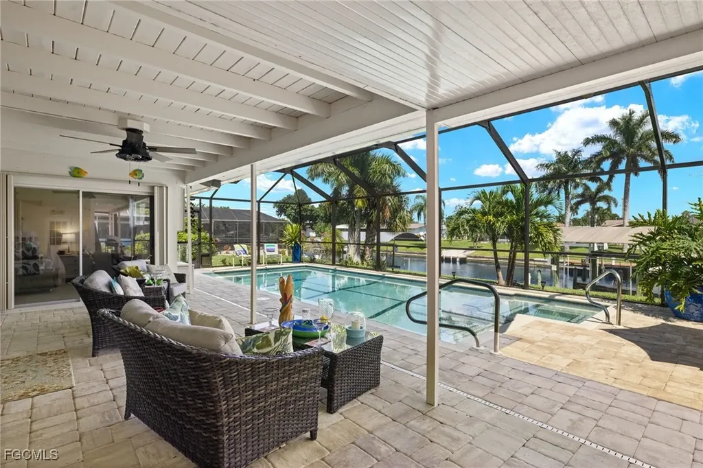 3021 SE 17th Avenue Cape Coral FL 33904