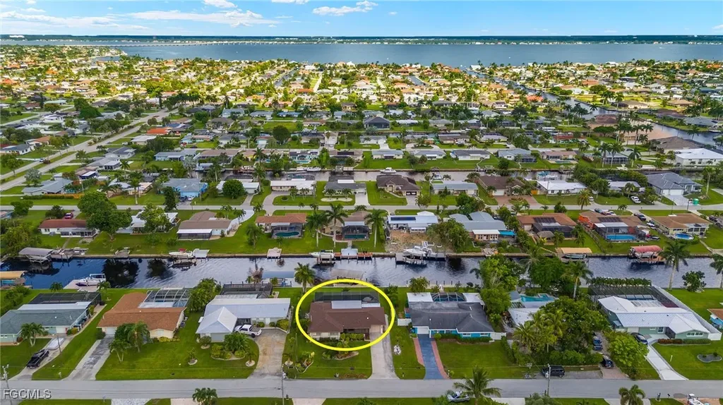 3021 SE 17th Avenue Cape Coral FL 33904