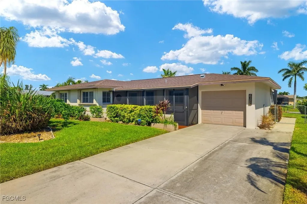 3021 SE 17th Avenue Cape Coral FL 33904