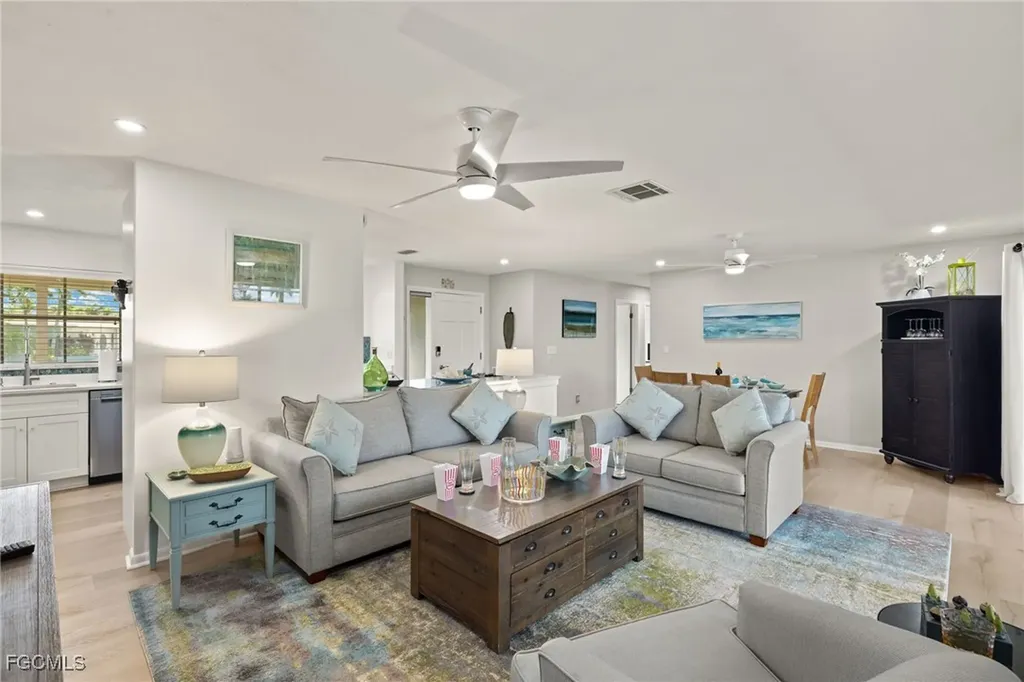 3021 SE 17th Avenue Cape Coral FL 33904