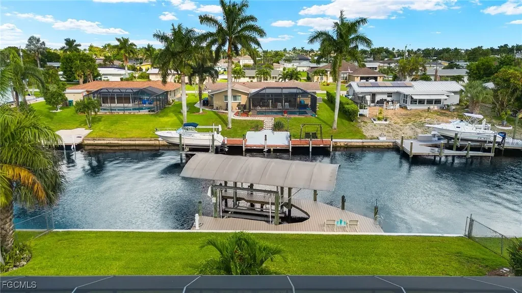 3021 SE 17th Avenue Cape Coral FL 33904