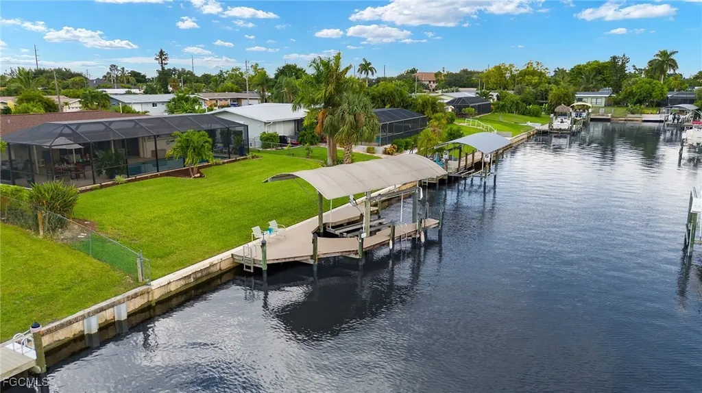 3021 SE 17th Avenue Cape Coral FL 33904